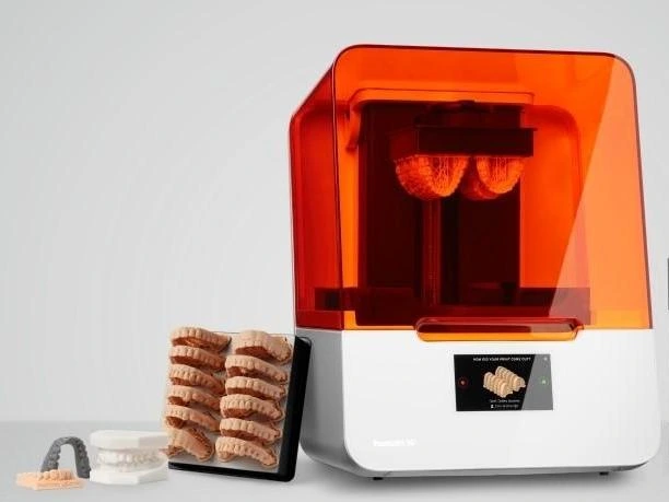 Formlabs 3D printer used to make dental appliances in the office